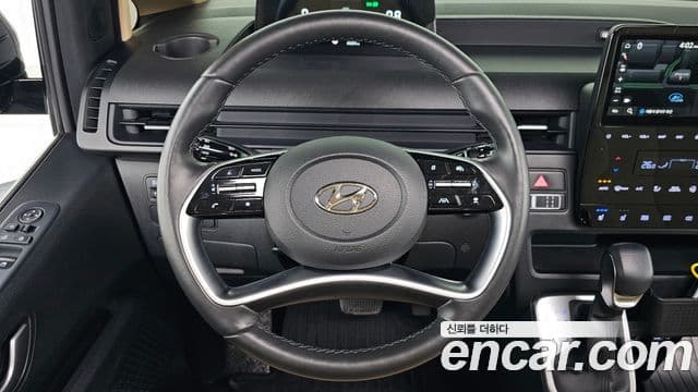 Hyundai Staria Modern, 2024 13