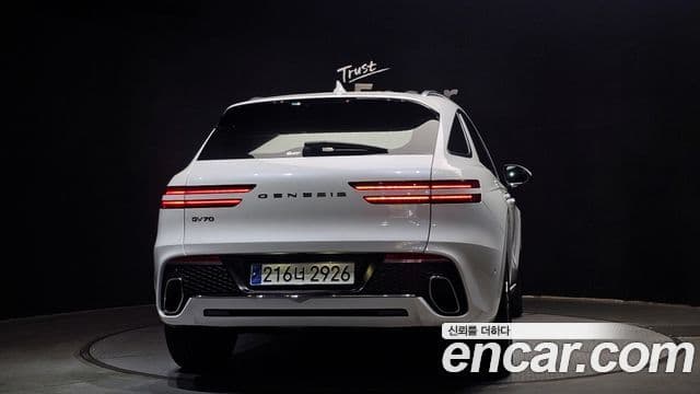 Genesis GV70, 2024 4