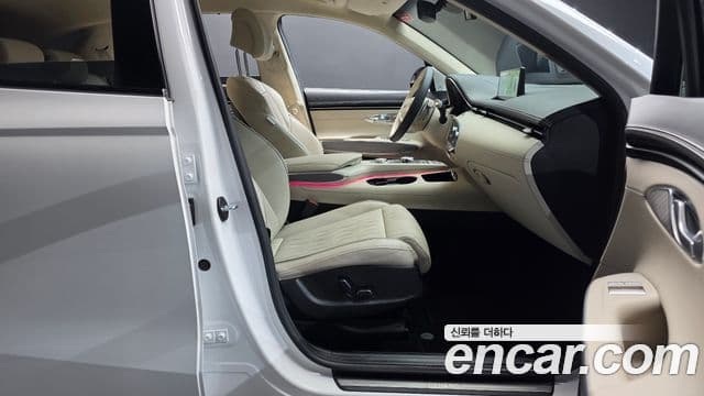 Genesis GV70, 2024 10