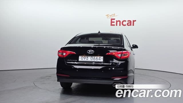 Hyundai LF Sonata Special, 2016 4