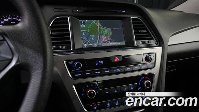 Hyundai LF Sonata Special, 2016 13