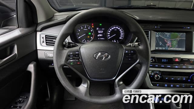 Hyundai LF Sonata Special, 2016 15