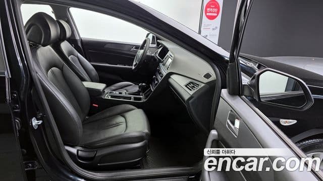 Hyundai LF Sonata Special, 2016 20