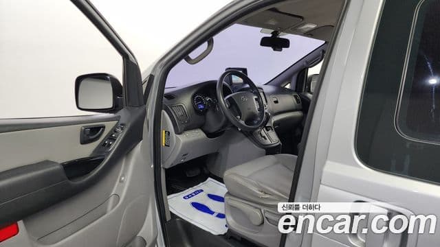 Hyundai Grand Starex Smart, 2017 10