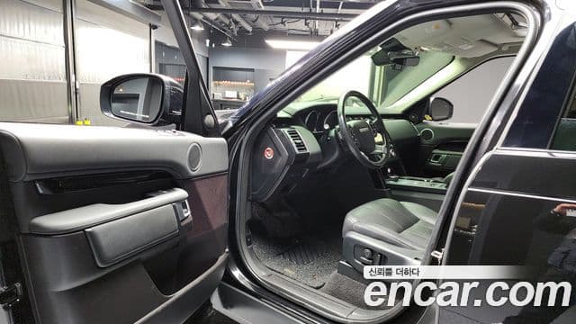 Land Rover Discovery 5 3.0 SD6 SE, 2019 10