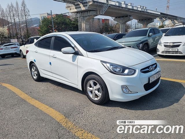 Hyundai Accent(новый кузов / новое поколение) Modern, 2014 4