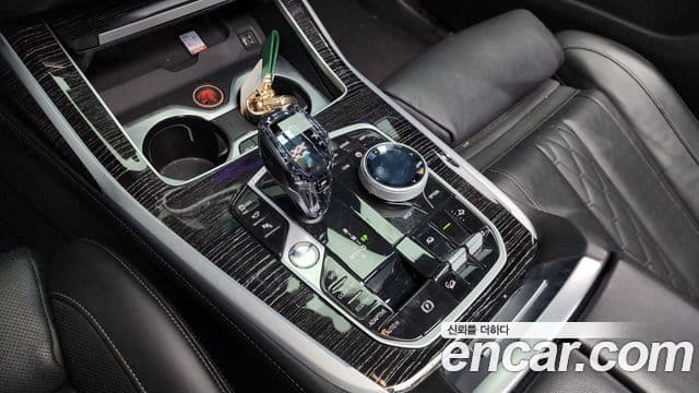 BMW X7 (G07) xDrive 40d M Sport 6인승, 2021 9
