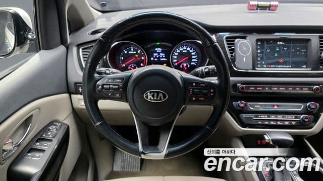 Kia The / новый New Carnival VIP, 2019 13