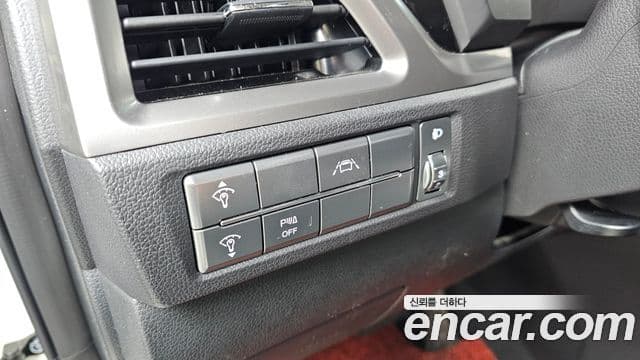 KG모빌리티(SsangYong) Beautiful Korando бензин 1.5 2WD C7, 2024 14