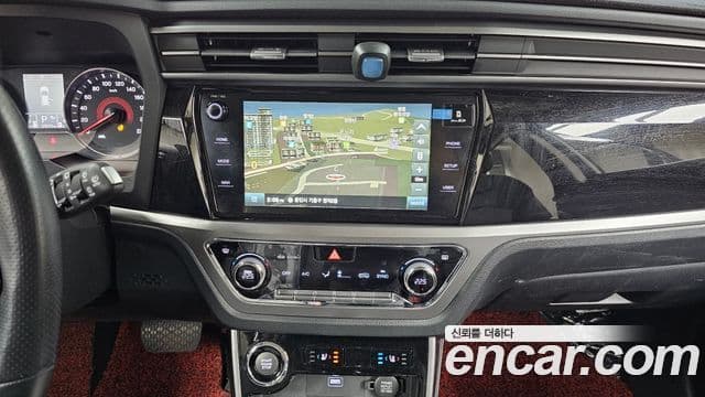 KG모빌리티(SsangYong) Beautiful Korando бензин 1.5 2WD C7, 2024 16