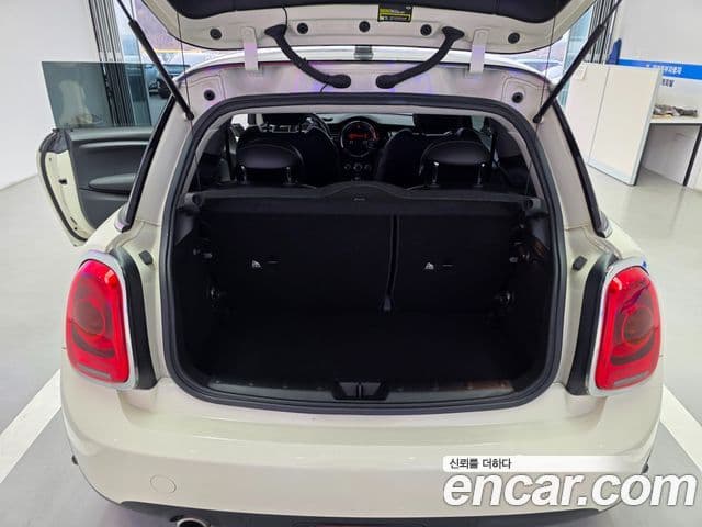 Mini Cooper D 3세대, 2015 11