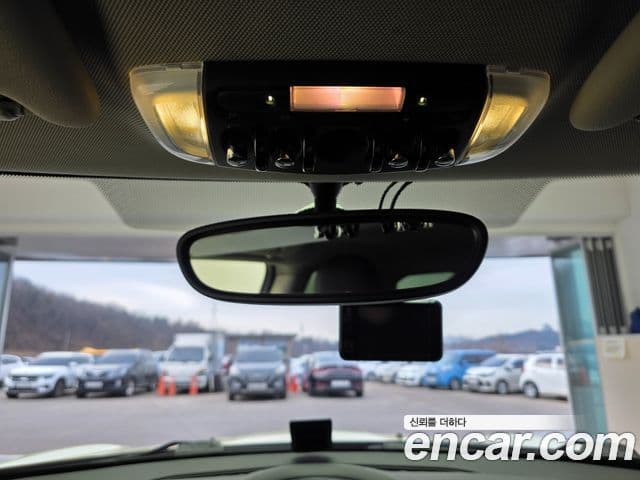 Mini Cooper D 3세대, 2015 14