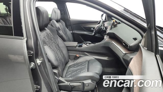 Peugeot 5008 2세대 1.2 Pure Tech GT, 2024 11