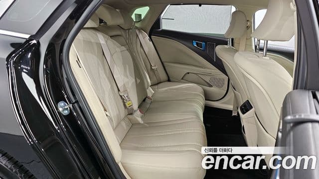 Kia The / новый New K8 Noblesse, 2025 12