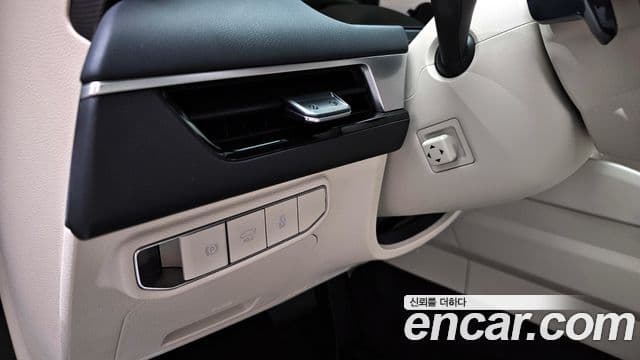 Kia The / новый New K8 Noblesse, 2025 18