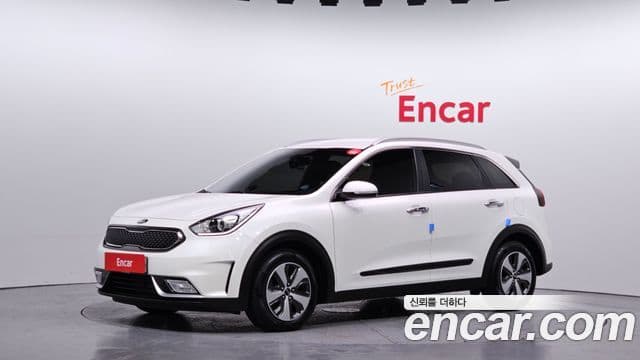 Kia Niro Luxury, 2017 1