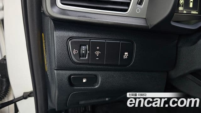 Kia Niro Luxury, 2017 18