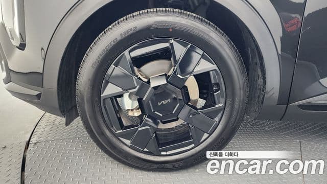 Kia The / новый New Sportage 5세대 Signature X Line, 2025 все фото