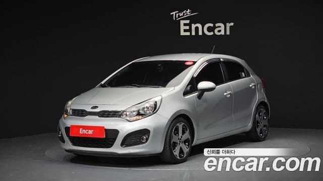 Kia All New Pride Prestige, 2012 1