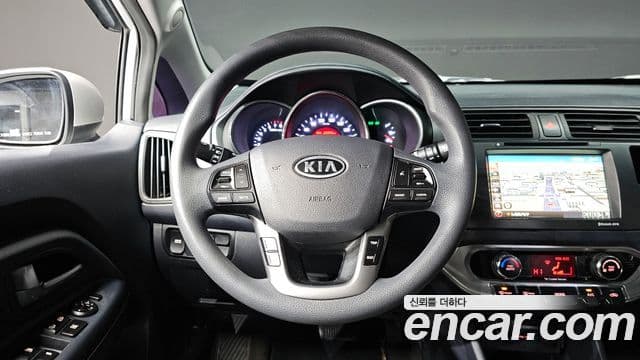 Kia All New Pride Prestige, 2012 13