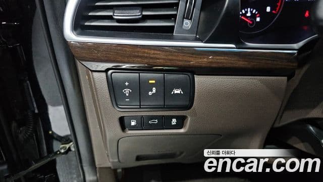 Kia All New K7 Noblesse, 2019 14