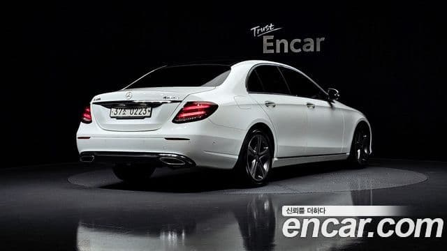 Mercedes-Benz E-класс W213 Avantgarde, 2017 2