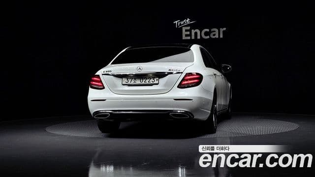 Mercedes-Benz E-класс W213 Avantgarde, 2017 4