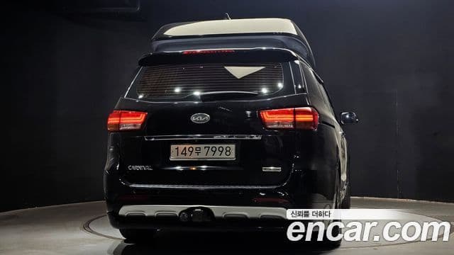 Kia All New Carnival Prestige, 2015 4