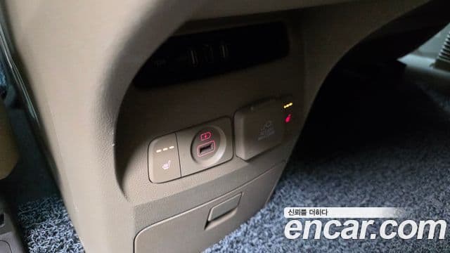 Kia All New Carnival Prestige, 2015 19