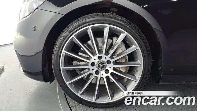 Mercedes-Benz E-класс W213 E350 4MATIC AMG Line Edition, 2021 все фото