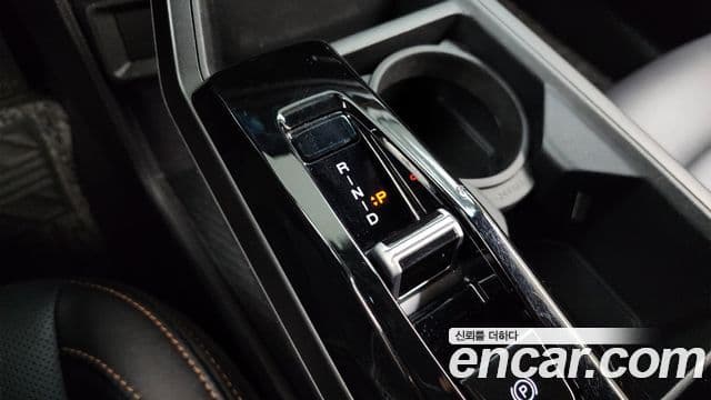 KG모빌리티(SsangYong) Musso EV (O100) MX, 2026 9