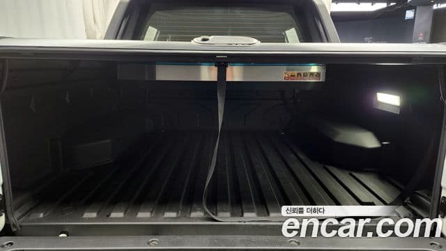 KG모빌리티(SsangYong) Musso EV (O100) MX, 2026 20