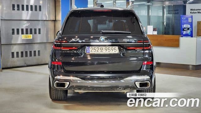 BMW X7 (G07) xDrive 40i M Sport 6인승, 2024 4