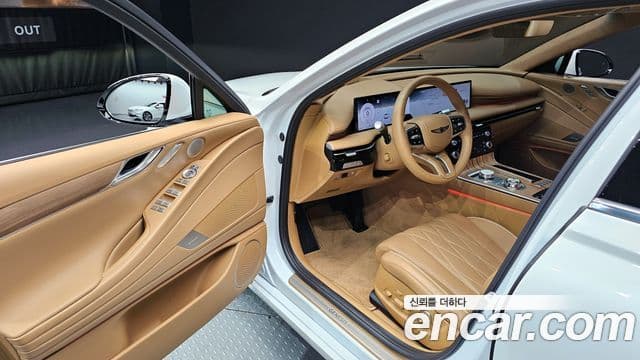 Genesis G80 (RG3) бензин 2.5 турбо AWD, 2025 11