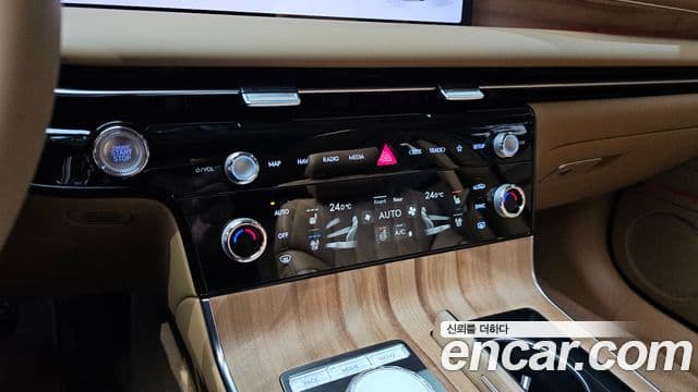 Genesis G80 (RG3) бензин 2.5 турбо AWD, 2025 16