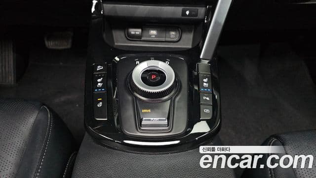 Kia The / новый New Seltos Signature, 2023 9