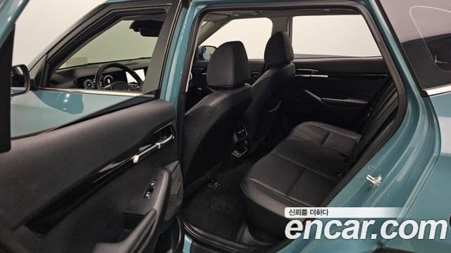 Kia The / новый New Seltos Signature, 2023 12