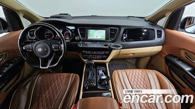 Kia All New Carnival бензин 9인승 High Limousine(компания по спецнадстройкам), 2018 7