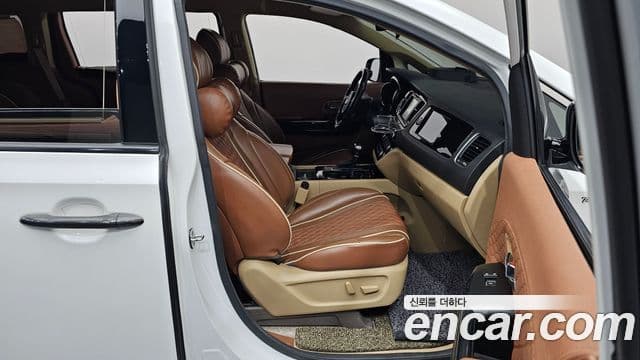 Kia All New Carnival бензин 9인승 High Limousine(компания по спецнадстройкам), 2018 11