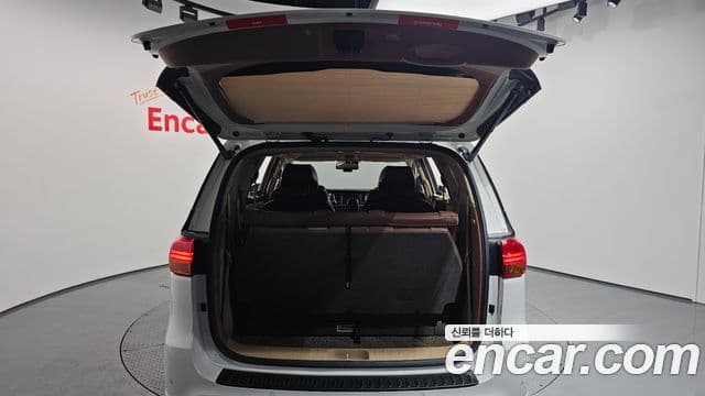 Kia All New Carnival бензин 9인승 High Limousine(компания по спецнадстройкам), 2018 20