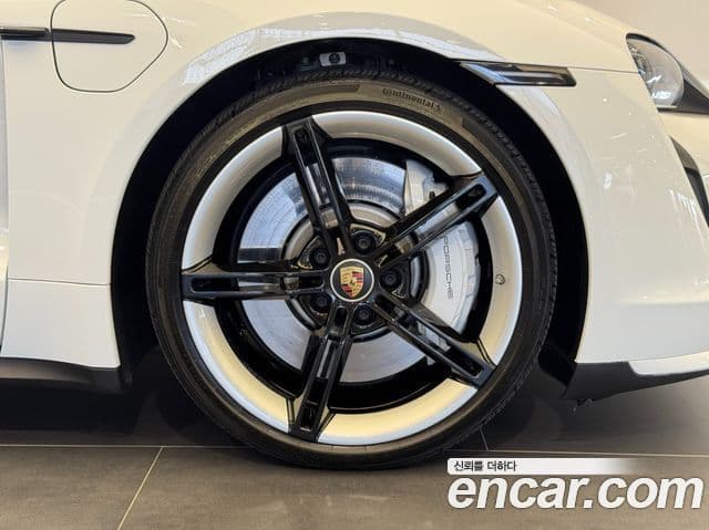Porsche 타이칸 турбо, 2024 6