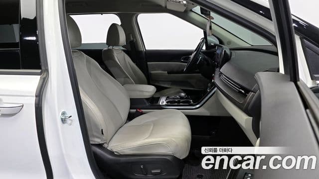 Kia Carnival 4세대 Signature, 2022 11