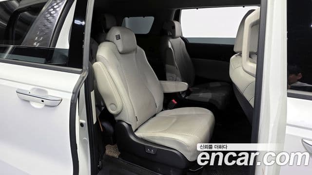 Kia Carnival 4세대 Signature, 2022 12