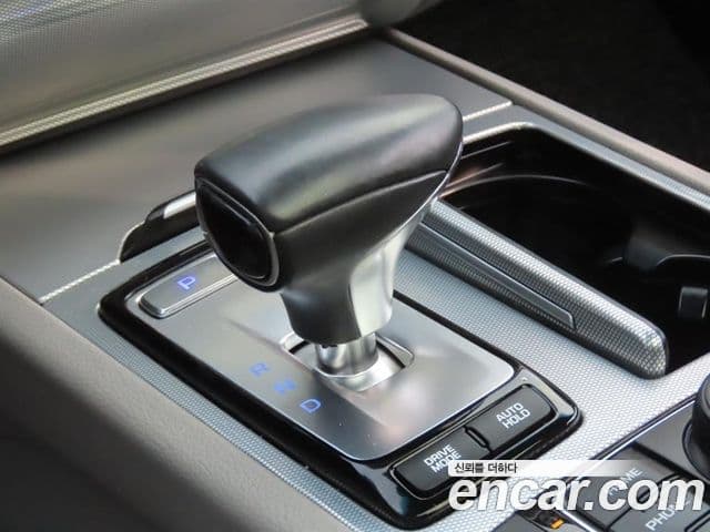 Genesis G80 Premium Luxury, 2017 9