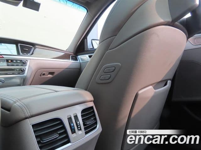 Genesis G80 Premium Luxury, 2017 17