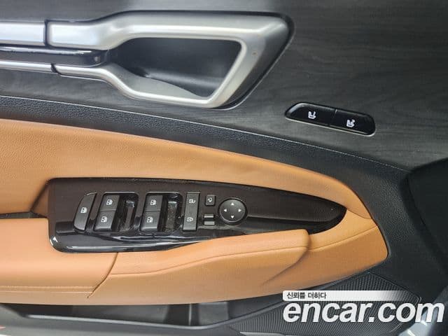 Kia Sportage 5세대 гибрид Signature 2WD, 2023 4