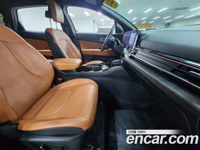 Kia Sportage 5세대 гибрид Signature 2WD, 2023 15