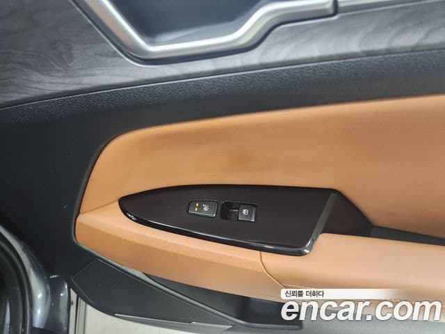 Kia Sportage 5세대 гибрид Signature 2WD, 2023 16