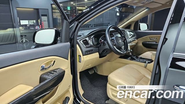 Kia The / новый New Carnival Noblesse Special, 2019 11