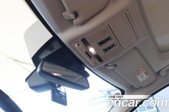 Jaguar XE Prestige, 2017 12